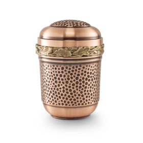   2342GEH réz urna – kalapált felület, tölgyfalevél díszítéssel