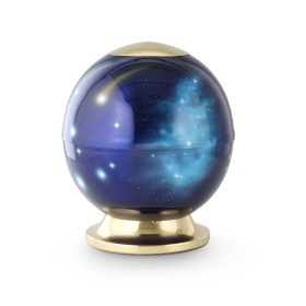 268 fém urna kézzel festett kobaltkék égbolt motívummal, polírozott réz fedéllel és talppal temetéshez