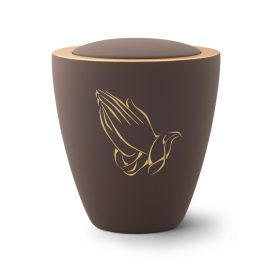 6476BH-M kerámia urna barna bársonyos felülettel és arany imádkozó kéz motívummal temetéshez